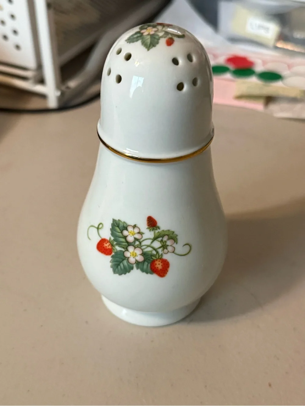 Avon vintage porcelain